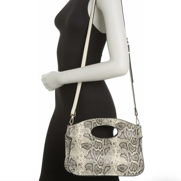 Snake embossed faux leather shell Crossbody Bag - Picture 8 of 8